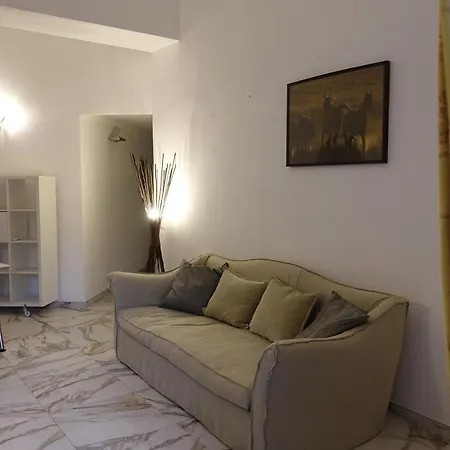 Helmirage Luxury Fori Imperiali